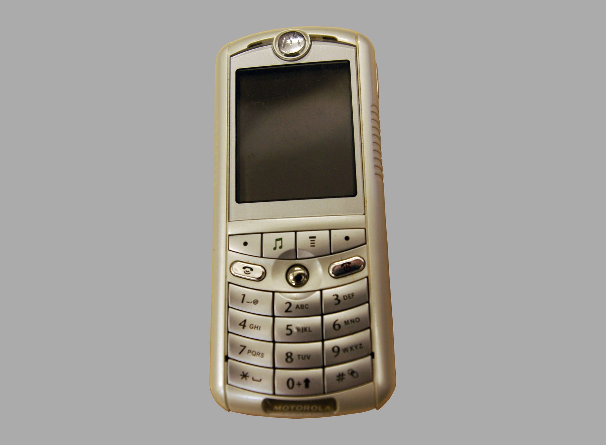 A picture of the Motorola ROKR handset.