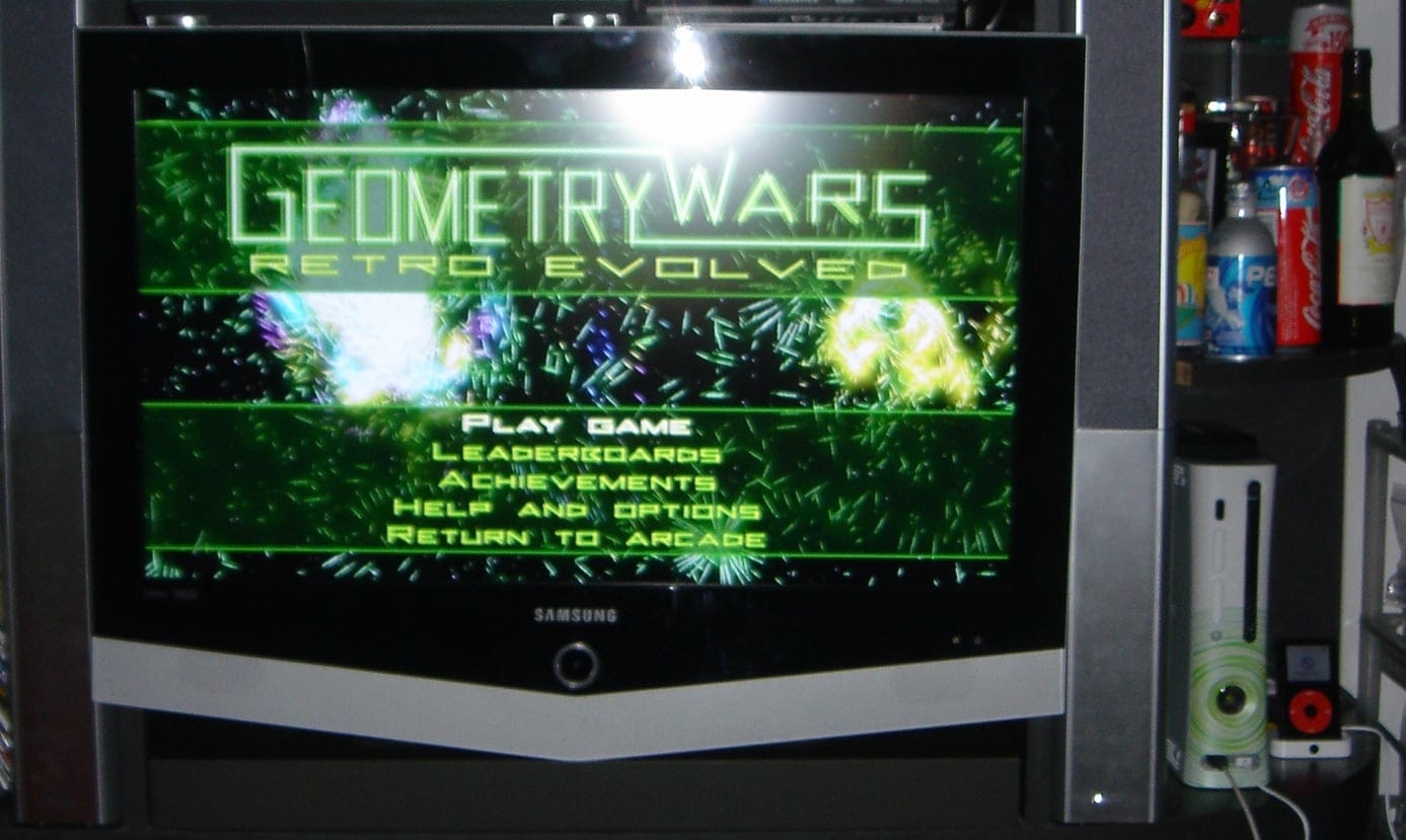 Xbox 360 game Geometry Wars on TV.